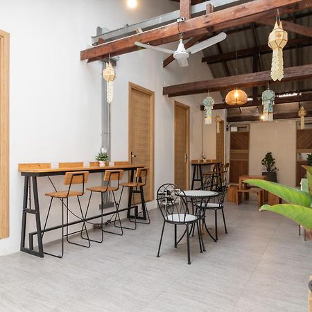 Sherva101 Home And Hostel Чиангмай Екстериор снимка