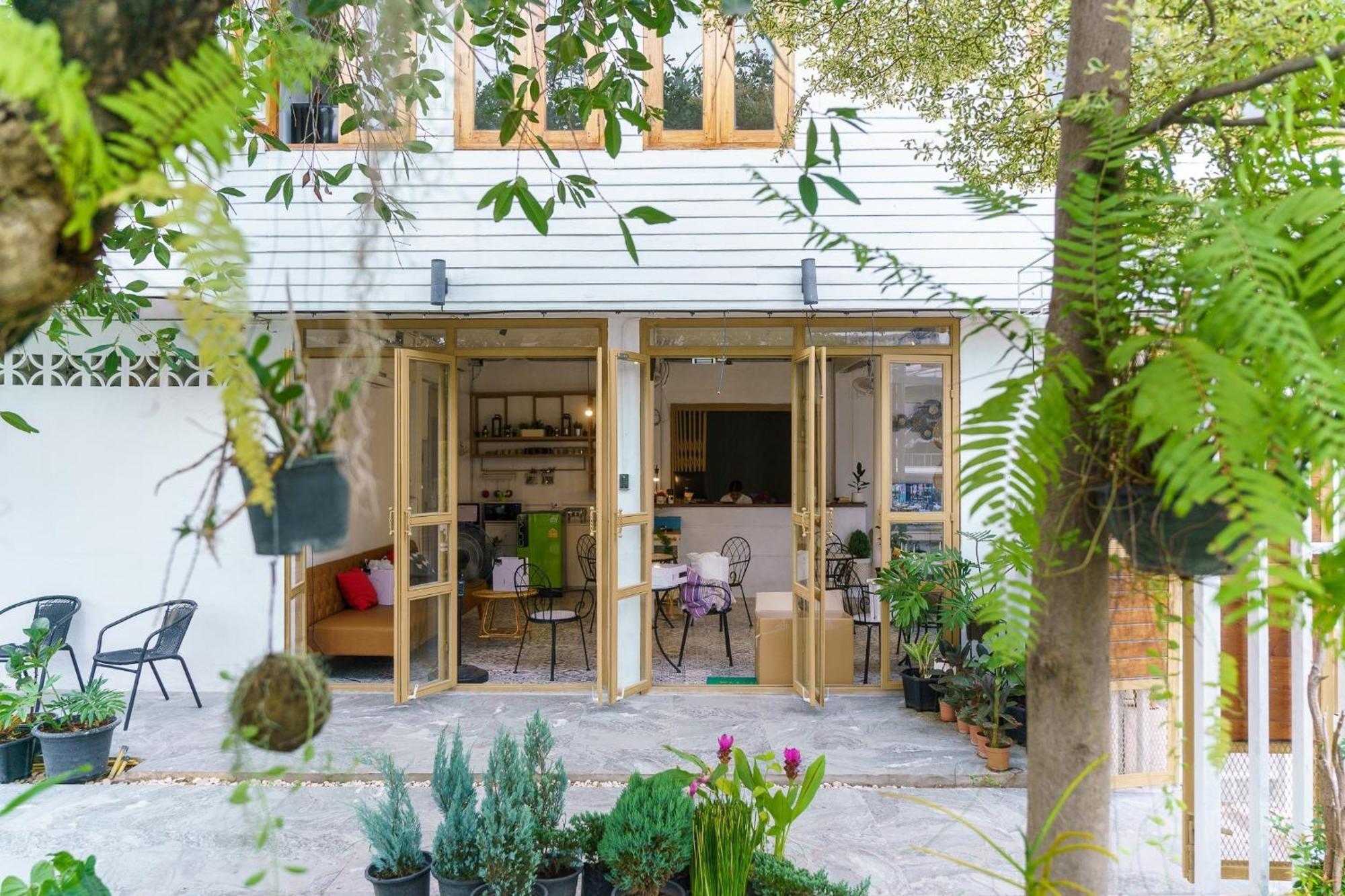 Sherva101 Home And Hostel Чиангмай Екстериор снимка